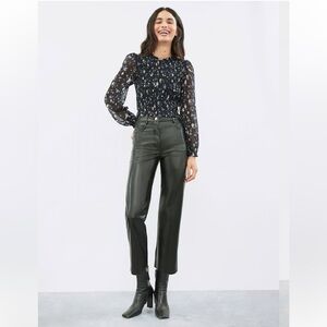 Aritzia Wilfred Melina Cropped Vegan Leather Pant in Black Sz 2